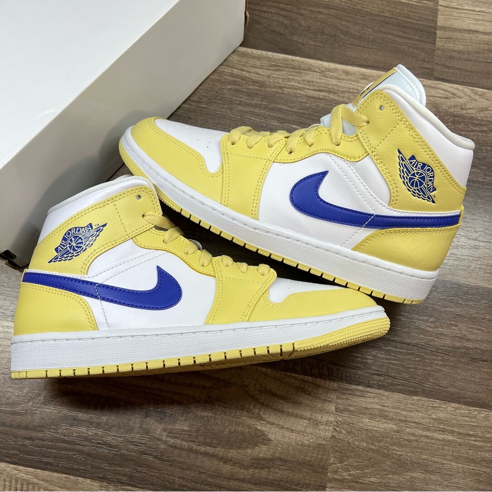 Nike Air Jordan 1 Mid - Picture 4 of 7